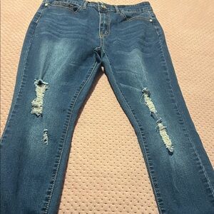 Trendy Distressed Skinny Jeans in Blue